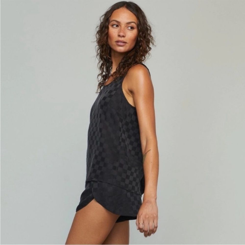 Lunya Washable Silk Short Set In Black Jacquard Small NWOT - Picture 3 of 4